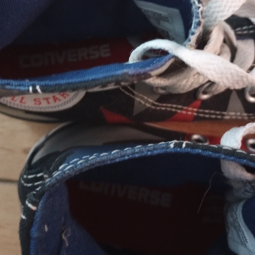 Converse All Star Chuck Taylor Stars High Top Sneakers Kids Size 13